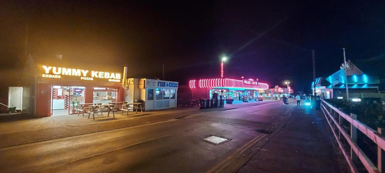 Hemsby Chalet Екстер'єр фото
